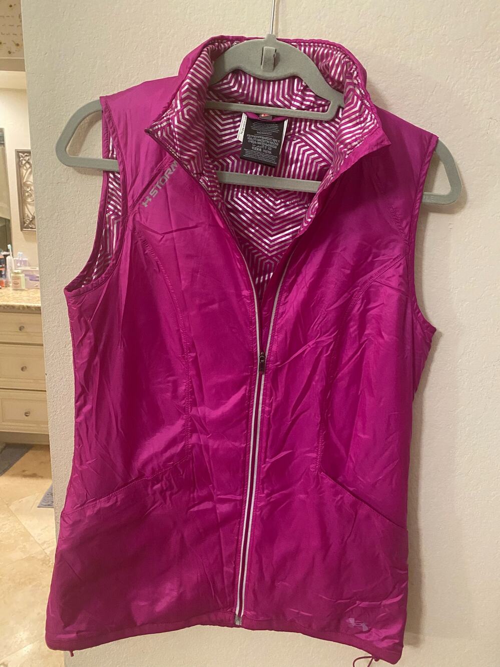 Under Armour Storm Cold Gear Vest - Size XS